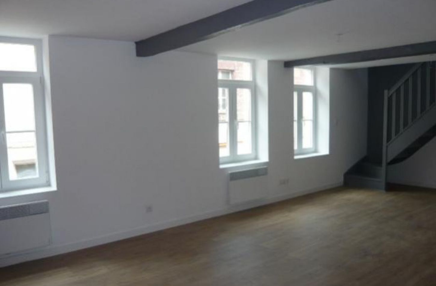 Location appartement à Villeneuve-d'Ascq - Ref.LOC APPT VA 655 +30 CHARGES