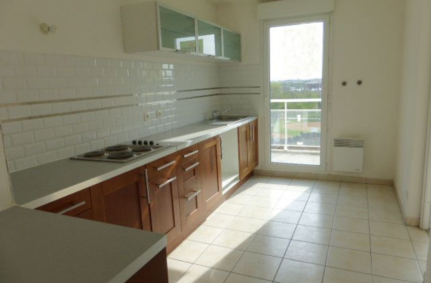 Location commerce à Villeneuve-d'Ascq - Ref.VA-LOC-750/MOIS + CH 93 